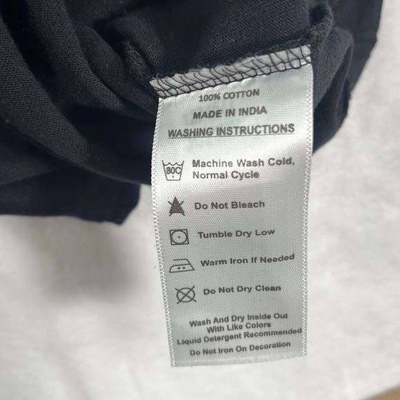 The Roadster Life Co‎ Skulls Womens M 100% Cotton Novelty Black Sleeveless Shirt - Picture 9 of 9